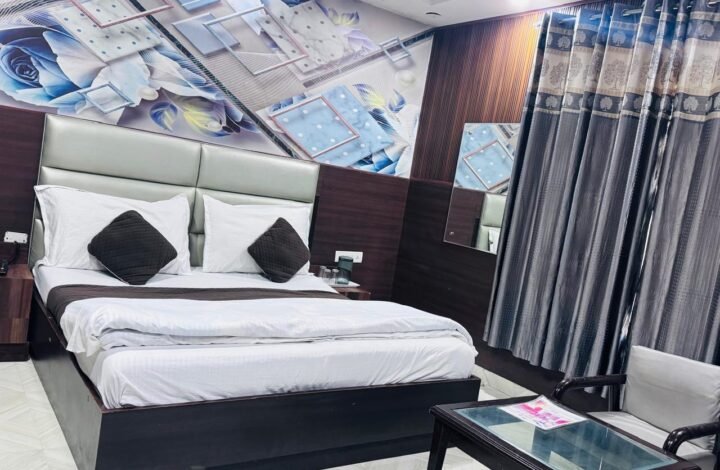 Deluxe Double Bed (A/c)